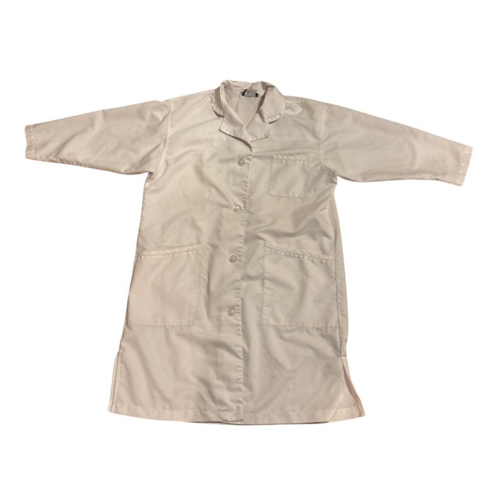 White Protegee Lab Coat With Pockets & Button Closure Size Large